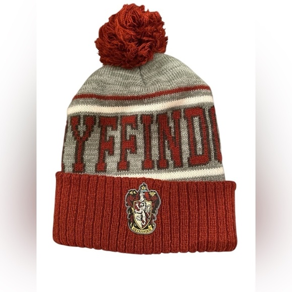 Harry Potteryer Gryffindor Pom Pom beanie knit winter hat OSFA stocking - Picture 1 of 5